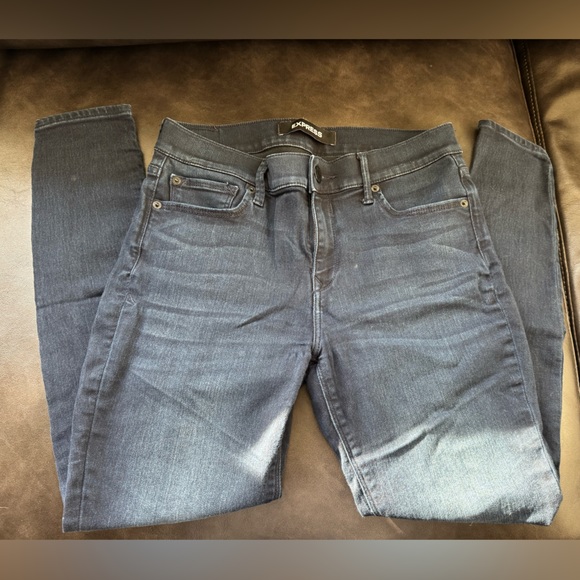 Express Stretch Mid- Rise Jegging - Picture 3 of 5